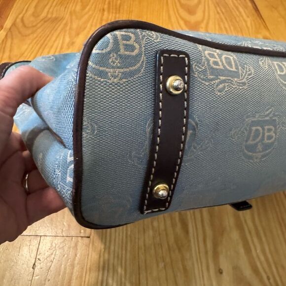 Dooney & Bourke East West Canvas / Leather Trim Donegal Crest Tote Shoulder Bag - Picture 10 of 16